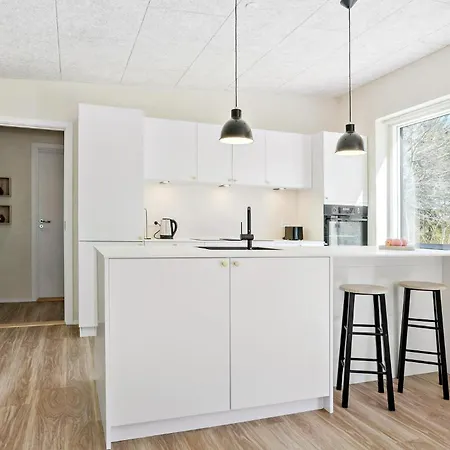 4 Bedroom Beautiful In